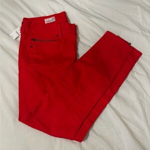 NWT Red GAP jeans. Size 28.